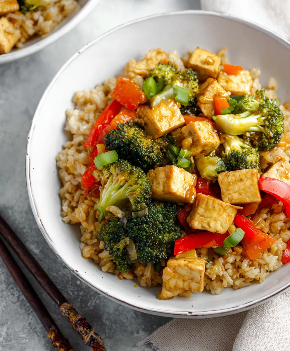 Sauté de Tofu & Riz Brun Énergisant | Recette Saine & Facile